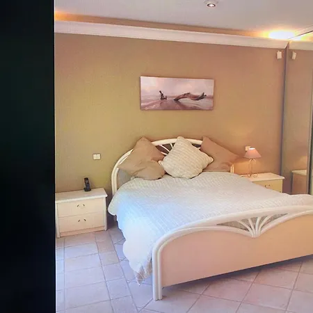 Cap D'antibes Avec Piscine Privee Appartement *
