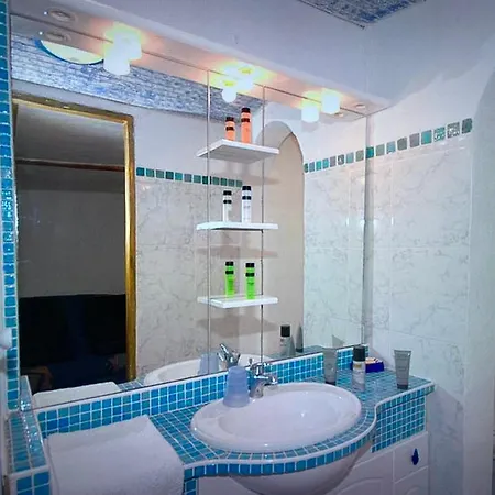Cap D'antibes Avec Piscine Privee Appartement *
